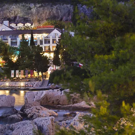 팟스티네 4* 흐바르