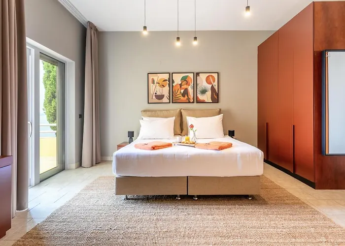Podstine Hotell 4*