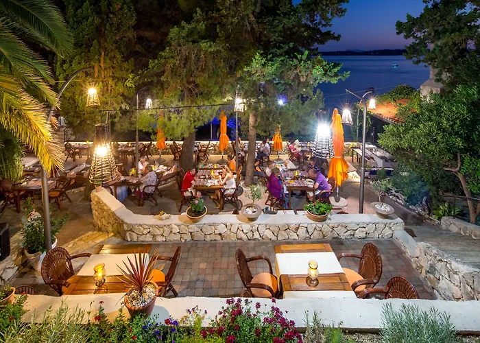 Hotell Podstine 4*