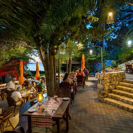Hotel Podstine 4*